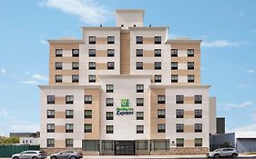 Holiday Inn Express - Jamaica - Jfk Airtrain - Nyc By Ihg